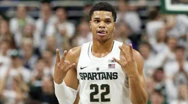 媒体镁光灯 媒体镁光灯